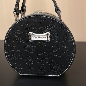 Dog travel feeding bowl Storage